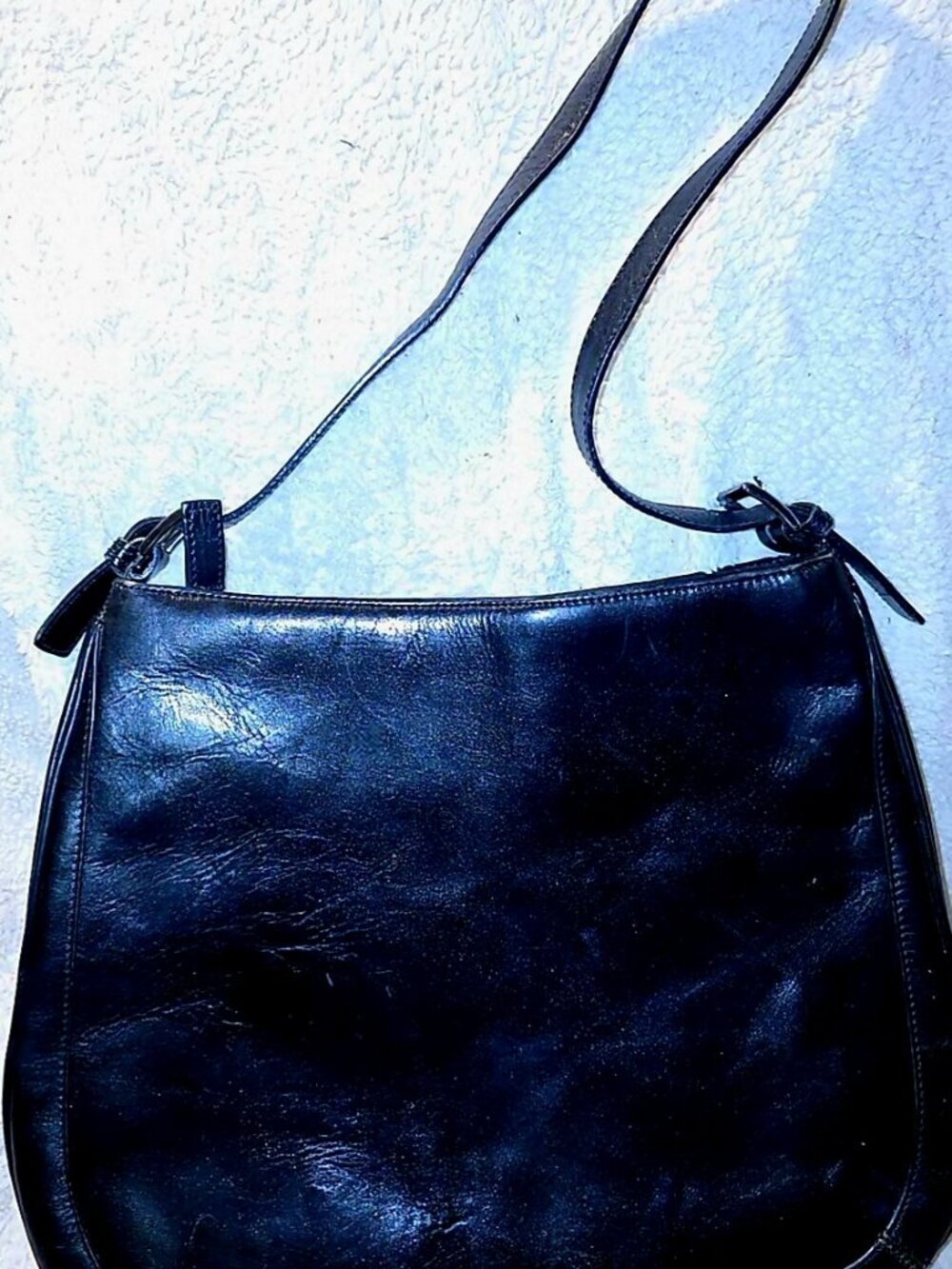Kenneth Cole Black Leather Shoulder Bag